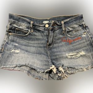 Old Navy Boyfriend Jean Shorts- worn once. Sz 2- $19 OBO